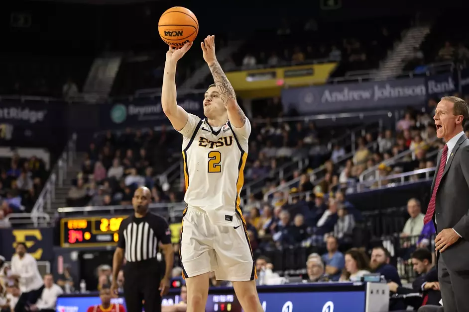 Second-Half Surge Led Bucs To Victory, Sweeping VMI 87-70