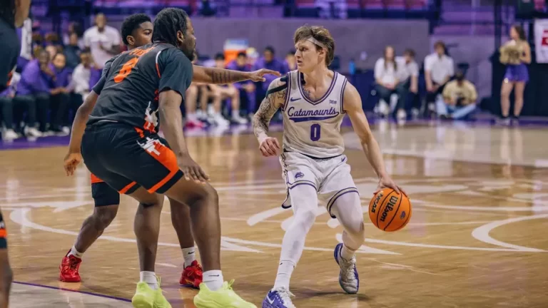 WCU Catamounts VS Mercer Bears