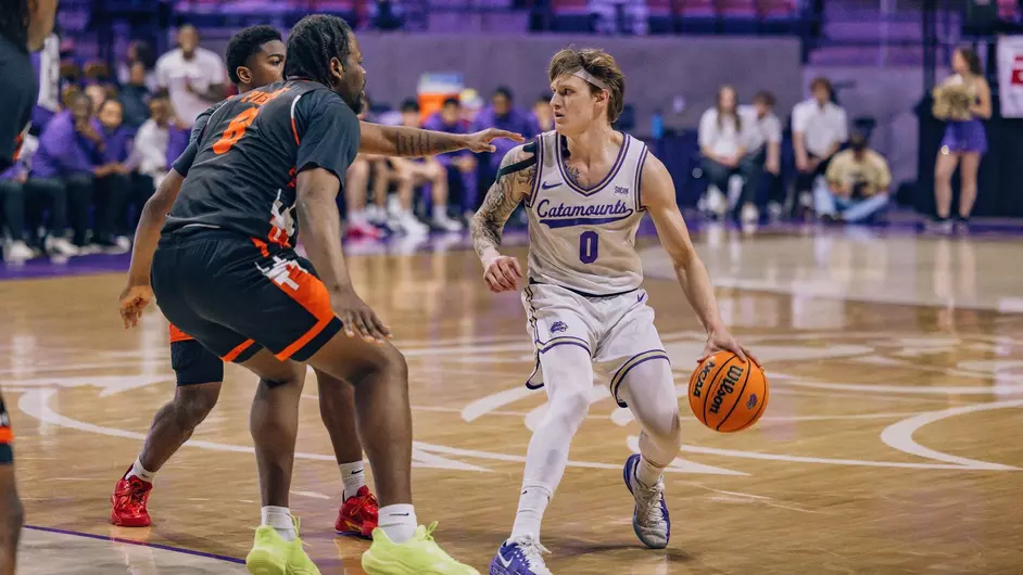 WCU Catamounts VS Mercer Bears