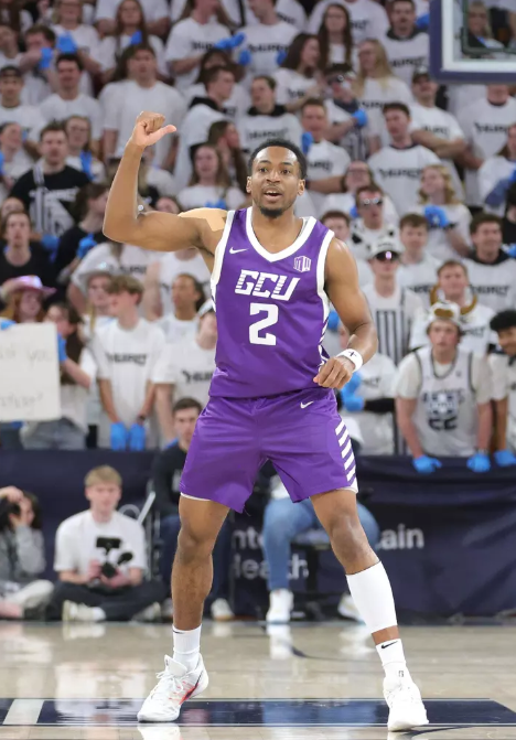 image » Greenville Sports Media GCU #2 Makiah Williams directing the court on defense for the Lopes
